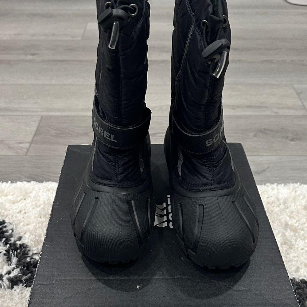 Sorel Black Insulated Snow Boots